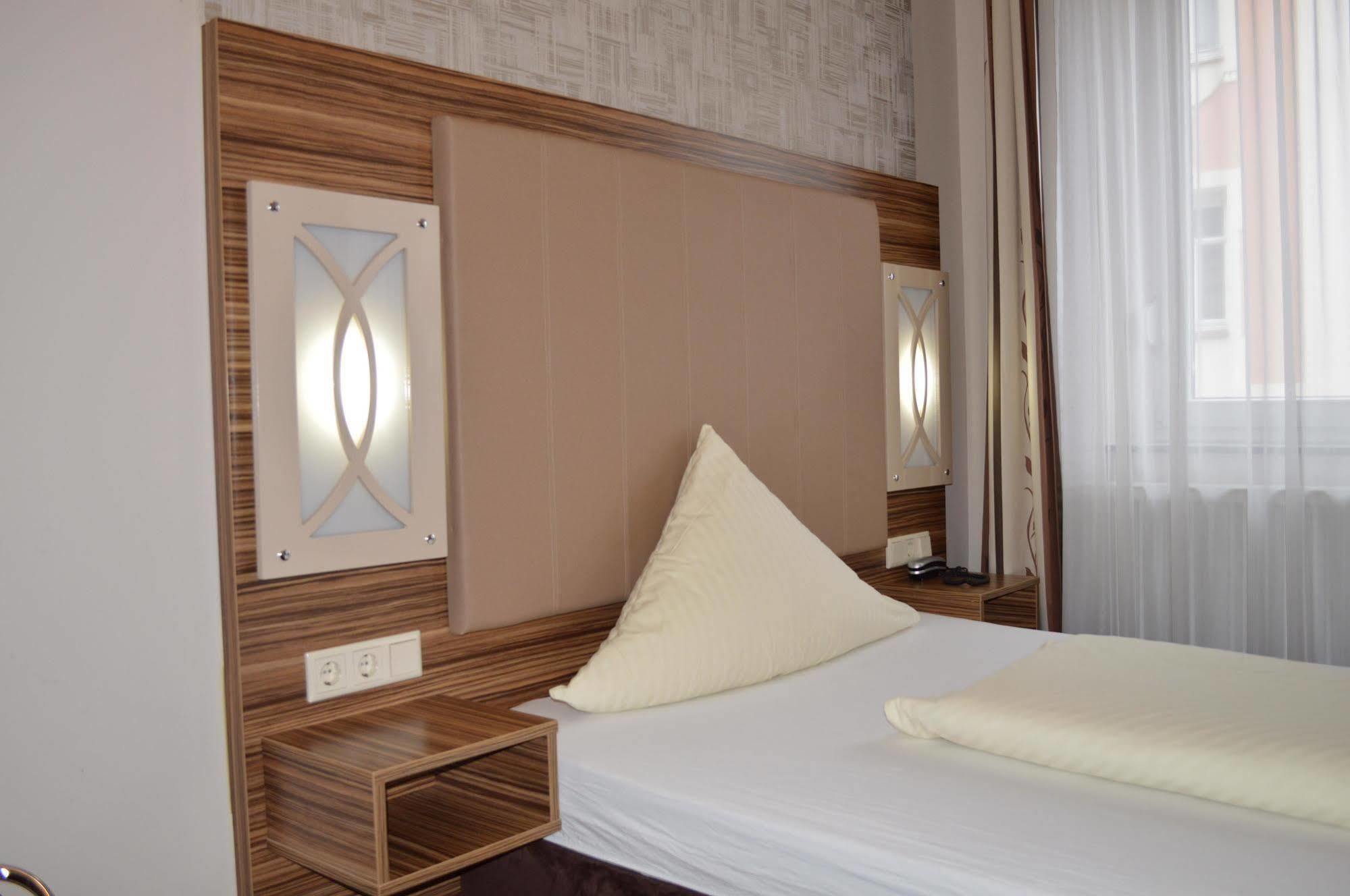 Erde Hotel Erlangen Luaran gambar