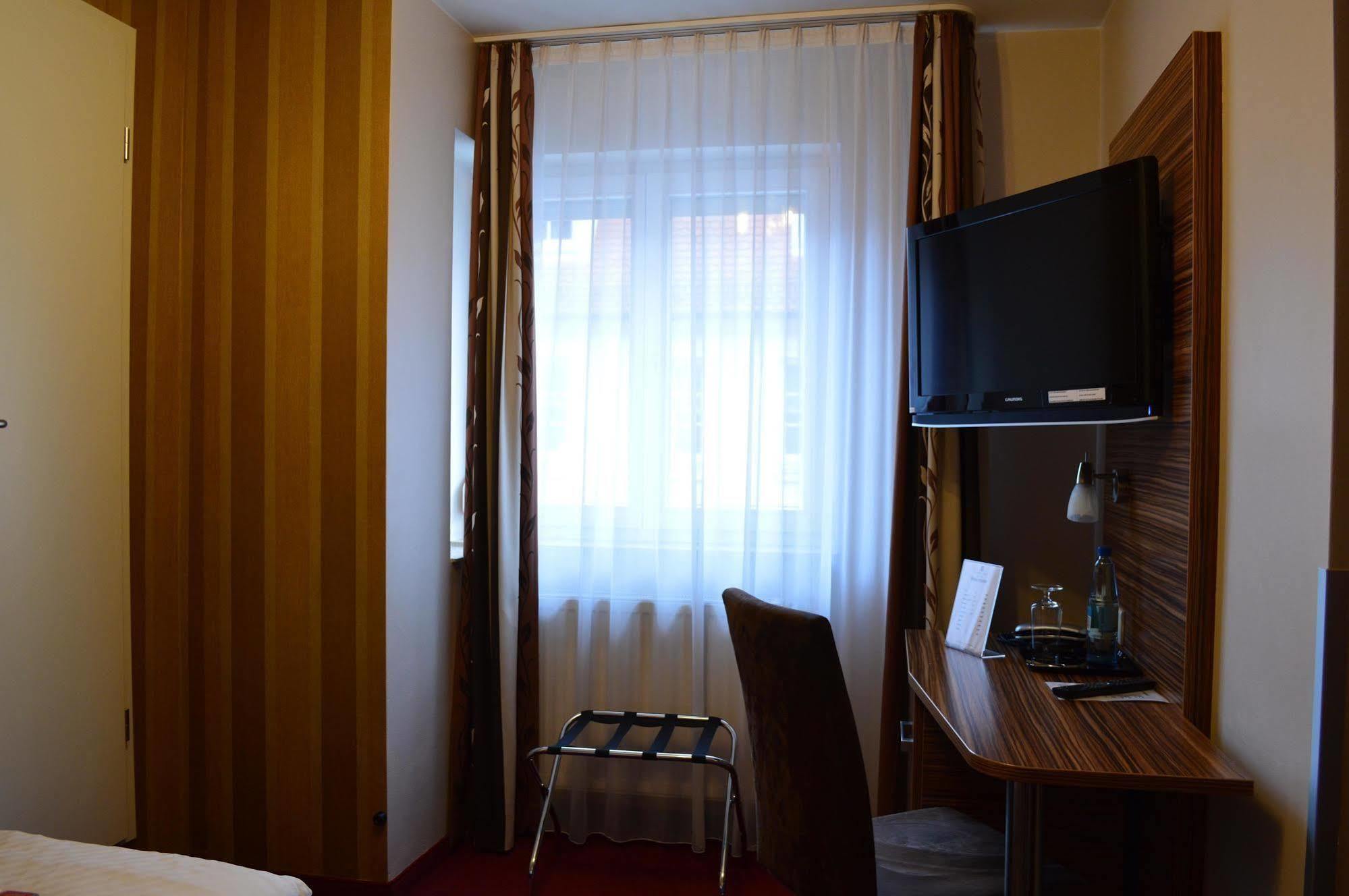Erde Hotel Erlangen Luaran gambar